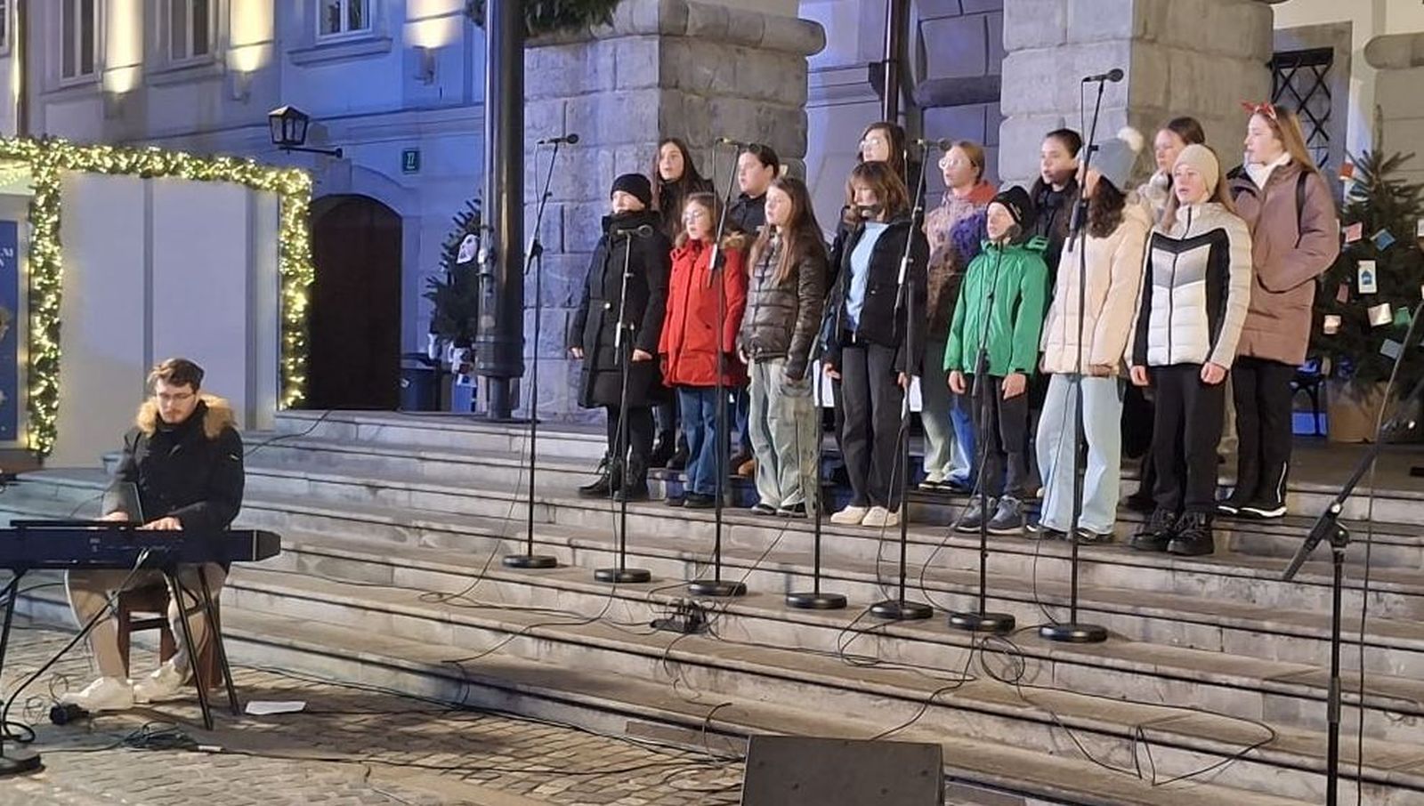 Pevski zbor - magistrat_004.jpg