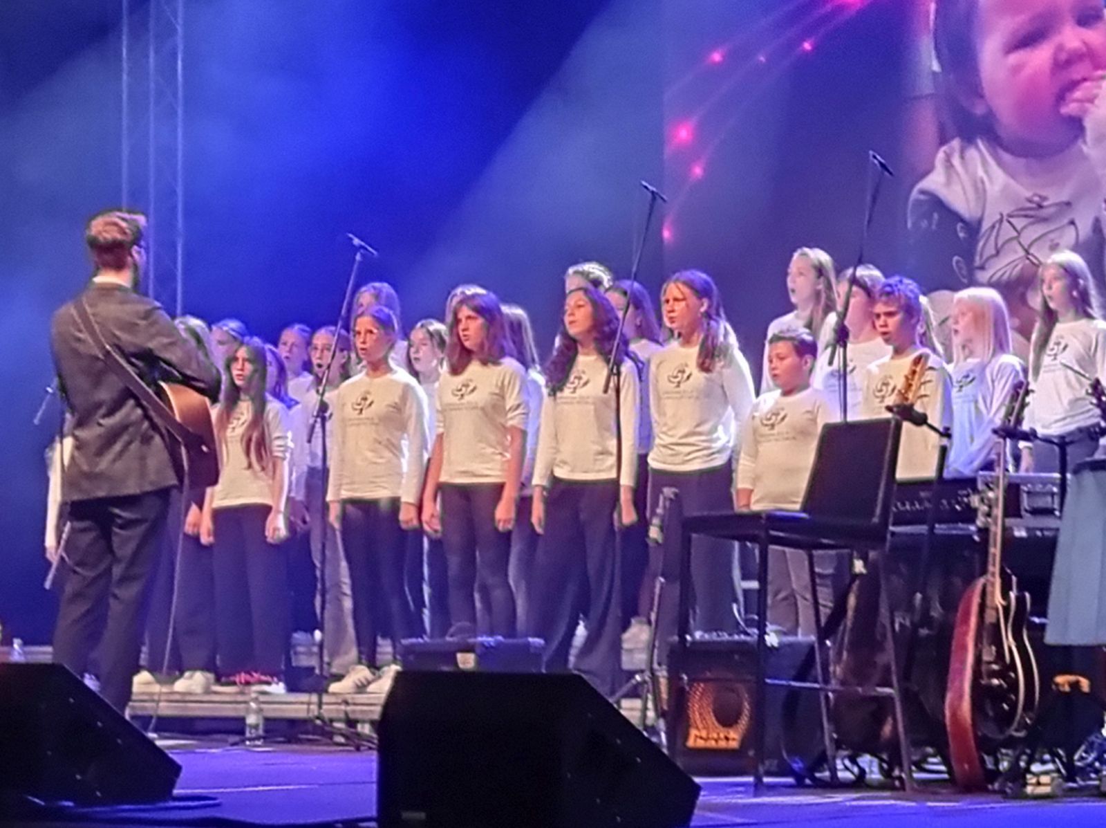 Pevski zbor - Koncert Viljem Julijan_002.jpg