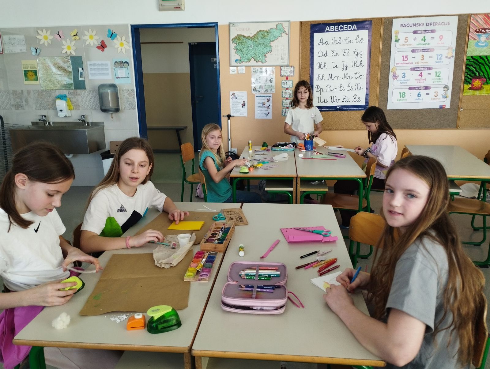 Prostovoljci - dan žena_003.jpg