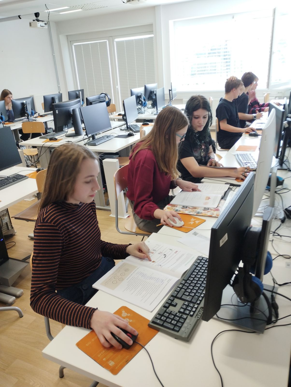 Body FIN - šolsko_002.jpg